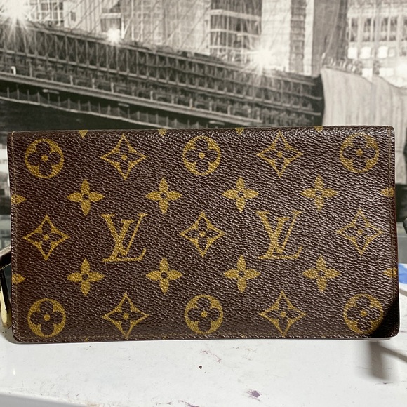 Louis Vuitton Handbags - Authentic Louis Vuitton Monogram Checkbook/Phone Continental Wallet